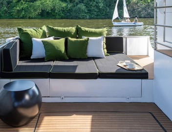 Schiff Grace 3
