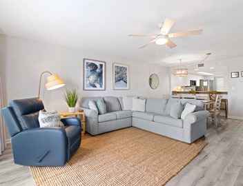 Seacrest Beachfront 2BR | Angled Gulf View + Pools 5