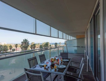 Seafront luxe with terrace and pool I 4