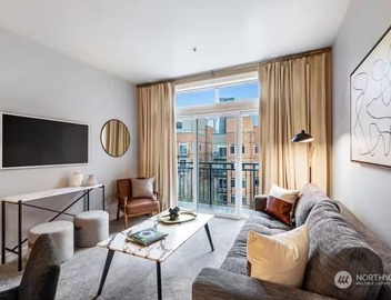 Seattle Belltown Penthouse- Parking, Gym, Pool, Spa/99Walk Score 3