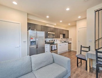 Seattle Townhome Rooftop Deck Less Than 7 Mi to Dtwn 3