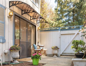 Secluded Private Suite in Bridle Trails – Near Major Tech & 25 Min to Seattle 2