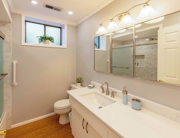 Secluded Private Suite in Bridle Trails – Near Major Tech & 25 Min to Seattle 5