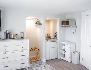 Second floor ocean views w/kitchenette private deck! 3
