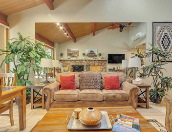 Sedona Oak Creek Canyon Cottage: A cozy 2BR retreat near stunning canyon views. 4