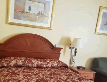 Select Inn 2