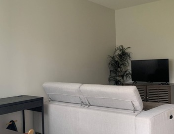 Self contained suite.Central Richmond close to transit and amenities. 5