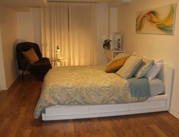 Serene Don River Nature gateway- 3BR suite, Private Patio, Free Parking 3