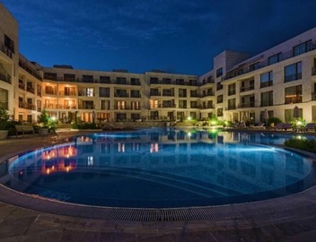 Serene King Bed Condo, MDR 3