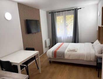 Serenity Aparthotel, la Défense - Eiffel tower view - 5 min walk to Subway 3