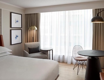 Sheraton Gateway Hotel in Toronto International Airport 2