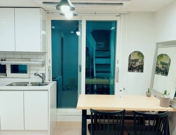 Shiny Picnic: Loft Hideaway with Terrace & Lotte Tower View/5Beds 2