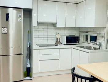 Shiny Picnic: Loft Hideaway with Terrace & Lotte Tower View/5Beds 3
