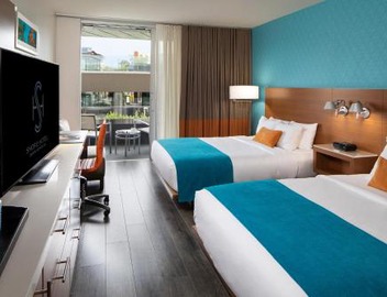 Shore Hotel 4