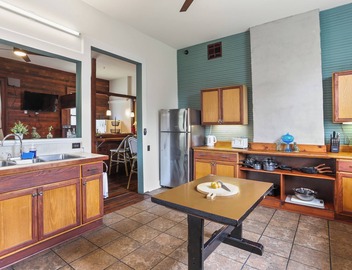 Site 61 Guesthouse 2