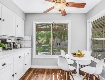 Six Flags Getaway - Peaceful Retreat with Pool 3