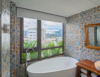 Sky Gem Central Hotel 4