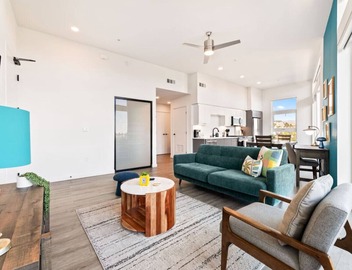 Skyline Luxe, Downtown LA, Epic Rooftop Views, Walk to Dodger Stadium 5