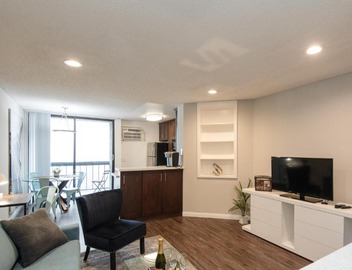 Skyline Terrace Executive Jr One Bedroom with Balcony and Pool 2