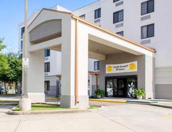 Sleep Inn & Suites Metairie - New Orleans West 2