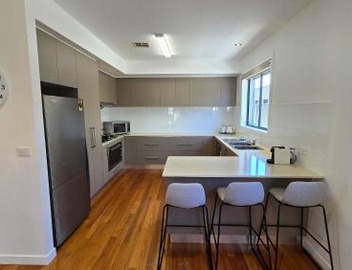 Snappy Springvale 3 Bed House 3