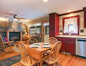 Snowdrift Peak 203 2 Bedroom Condo by RedAwning 2