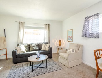 Solvang Bungalow A 5