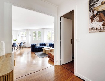Soothing 2-bedroom apartment with AC in vibrant Paris 2
