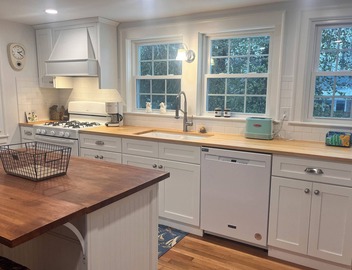 South Dartmouth Vacation Rental Home - Half Mile to Padanaram Village 5