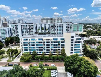 Spacious 2BD 2BTH Luxury Condo 4