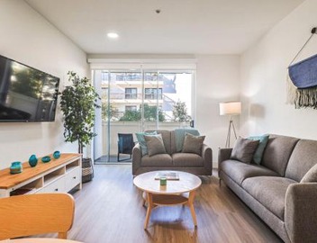 Spacious 2BDR in SM - 5 minutes walk to the beach! 3