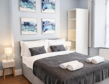Spacious 2BR Apartment I 3-Min Walk to Mile End Station I Sleeps 5 I Near Queen Mary Uni 3
