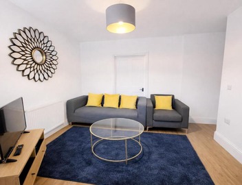 Spacious 2BR Apartment I 3-Min Walk to Mile End Station I Sleeps 5 I Near Queen Mary Uni 4