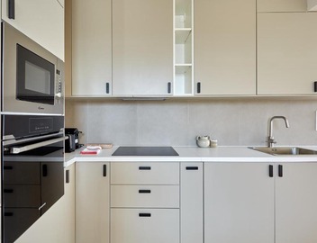 Spacious 3 Bedroom Apartment - Luxe Trocadero 2