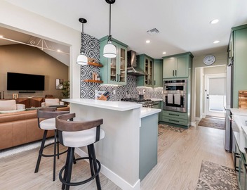 Spacious 3BR/3BA Modern Home, Firepit, Private Yard Studio City/Universal Close 2