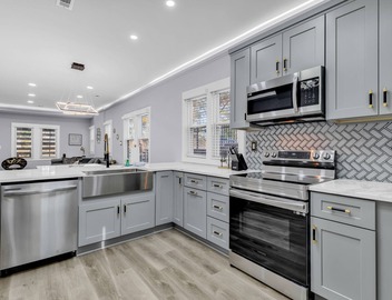 Spacious 3BR House in Charlotte 4