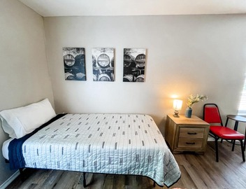Spacious 3BR Retreat with Pool and Prime Location 5