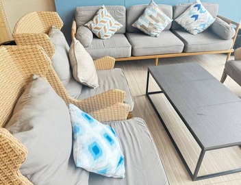 Spacious 4bedroom villa with WiFi, fitness room in charming Jakarta 5