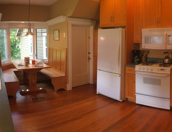 Spacious and charming home in a park-like setting 3