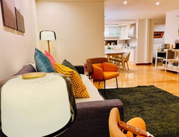 Spacious and Premium Apartment in Gangnam! 2