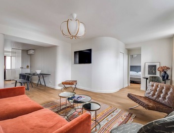 Spacious Apartment a/c 1br/4p - Notre-dame 5
