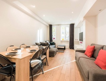 Spacious apartment with 2 rooms 2