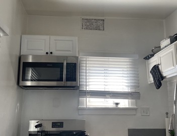 Spacious Apt In DTLA Perfect for Walking Tourists! 2