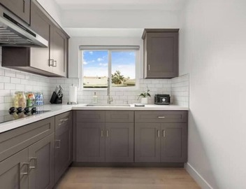 Spacious Apt w/1BR - City Center 4
