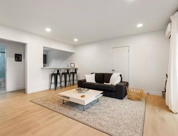 Spacious Apt w/1BR - City Center 4