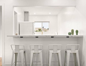 Spacious Apt w/1BR - City Center 4