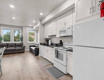 Spacious District Dwelling+6Bed+4Bath+Well Located 2