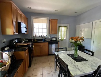 Spacious Egleston Sq 3 Bedroom, Dog Friendly 2