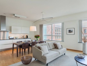 Spacious Executive Two Bedroom Apartment in Amsterdam South 3