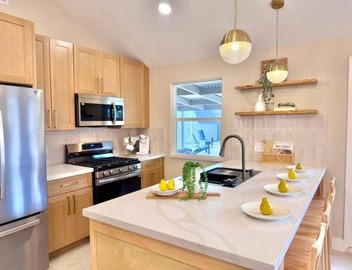 Spacious Katy Home, Firepit Backyard, Sleeps 10 - GN 5